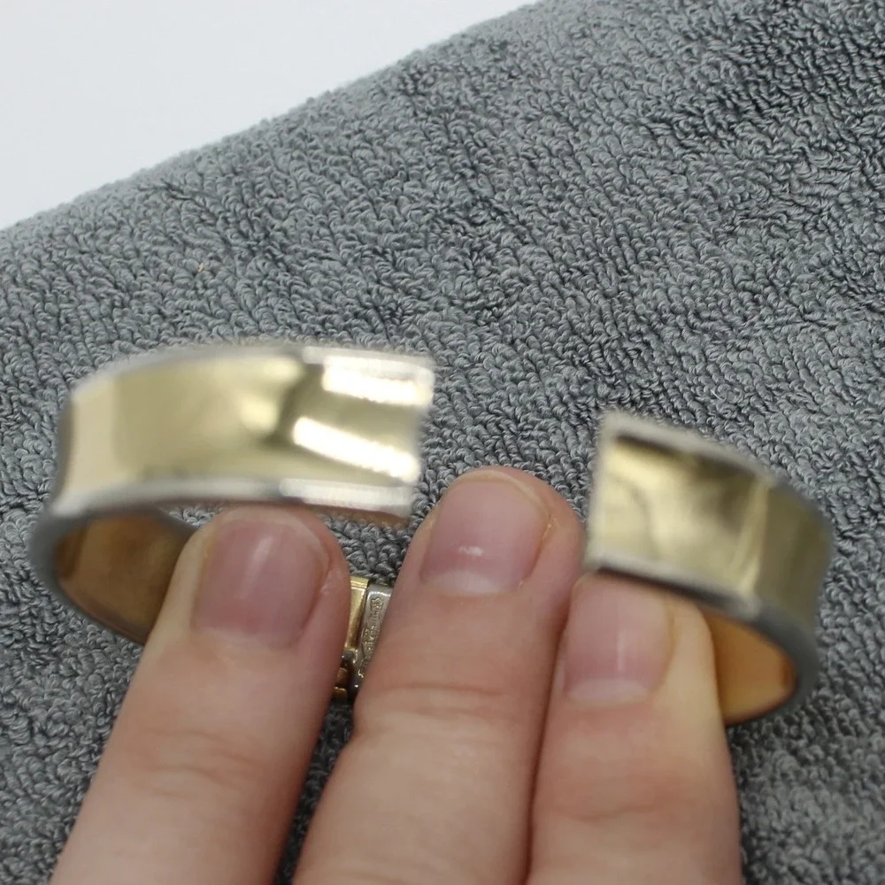 Vintage Gold Tone Oval Hinged Cuff Bangle Bracelet Classic Minimalist Retro